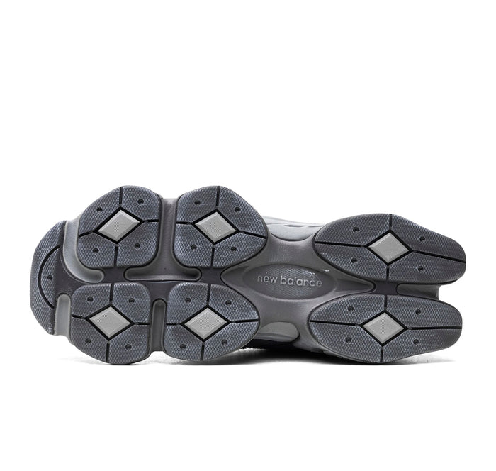 New Balance 9060 Magnet