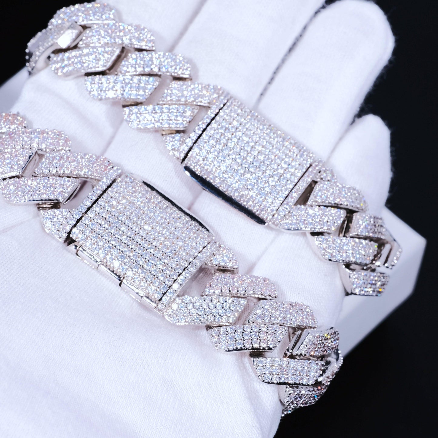 19mm Diamond Prong Cuban Bracelet in White Gold
