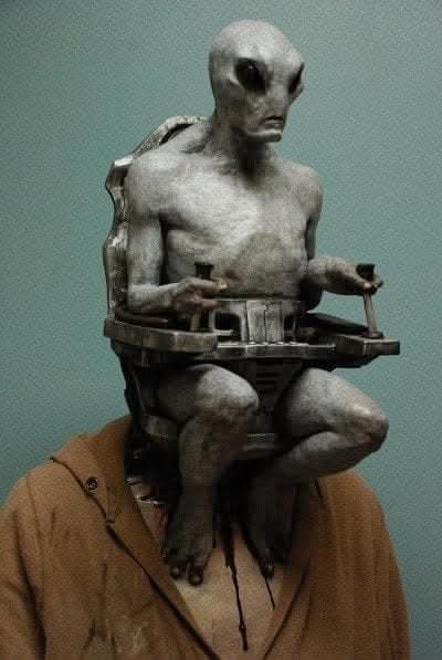 "Alien MinGrey Alien Halloween Costume - Unleash Extraterrestrial Mischief