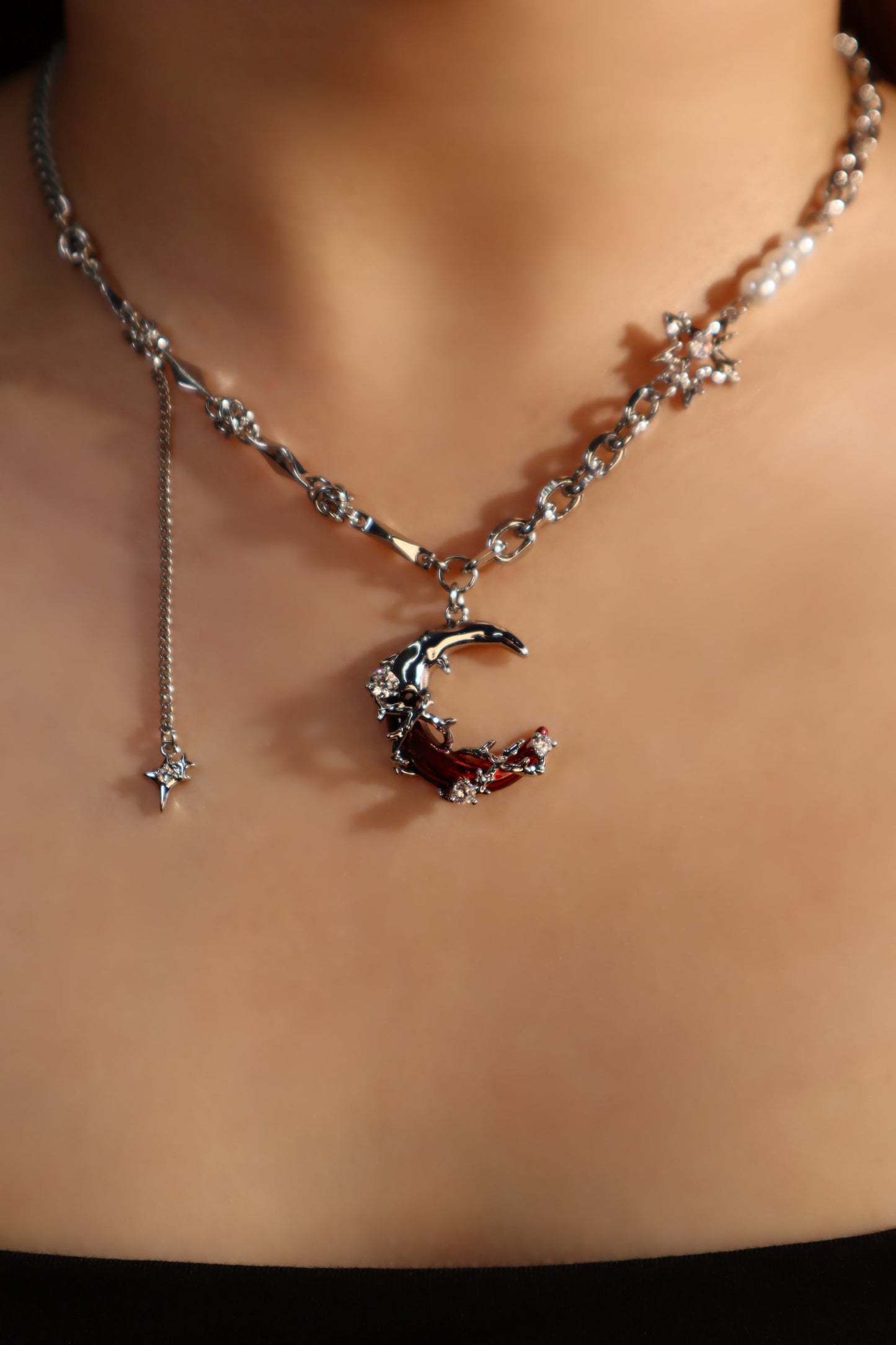 Red Moon Pearls Necklace