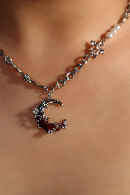 Red Moon Pearls Necklace