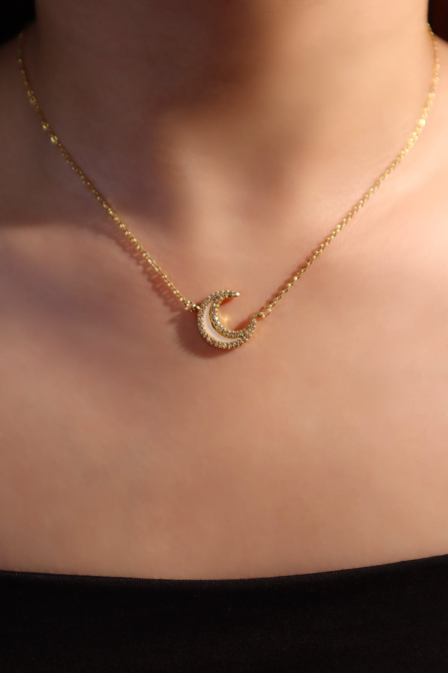18K Real Gold Plated Diamond Shell Moon Necklace