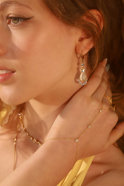18K Gold Vermeil Starlight Petal Hand Chain Bracelet