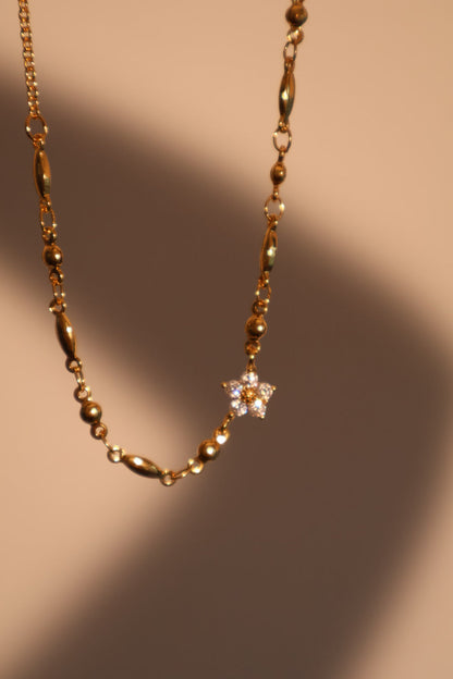 18K Real Gold Plated Starlight Bloom Necklace