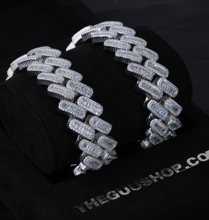 20MM Baguette Prong Link Bracelet