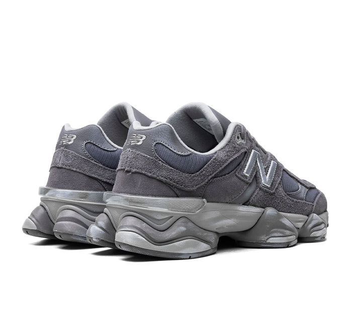 New Balance 9060 Magnet
