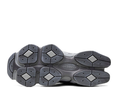 New Balance 9060 Magnet