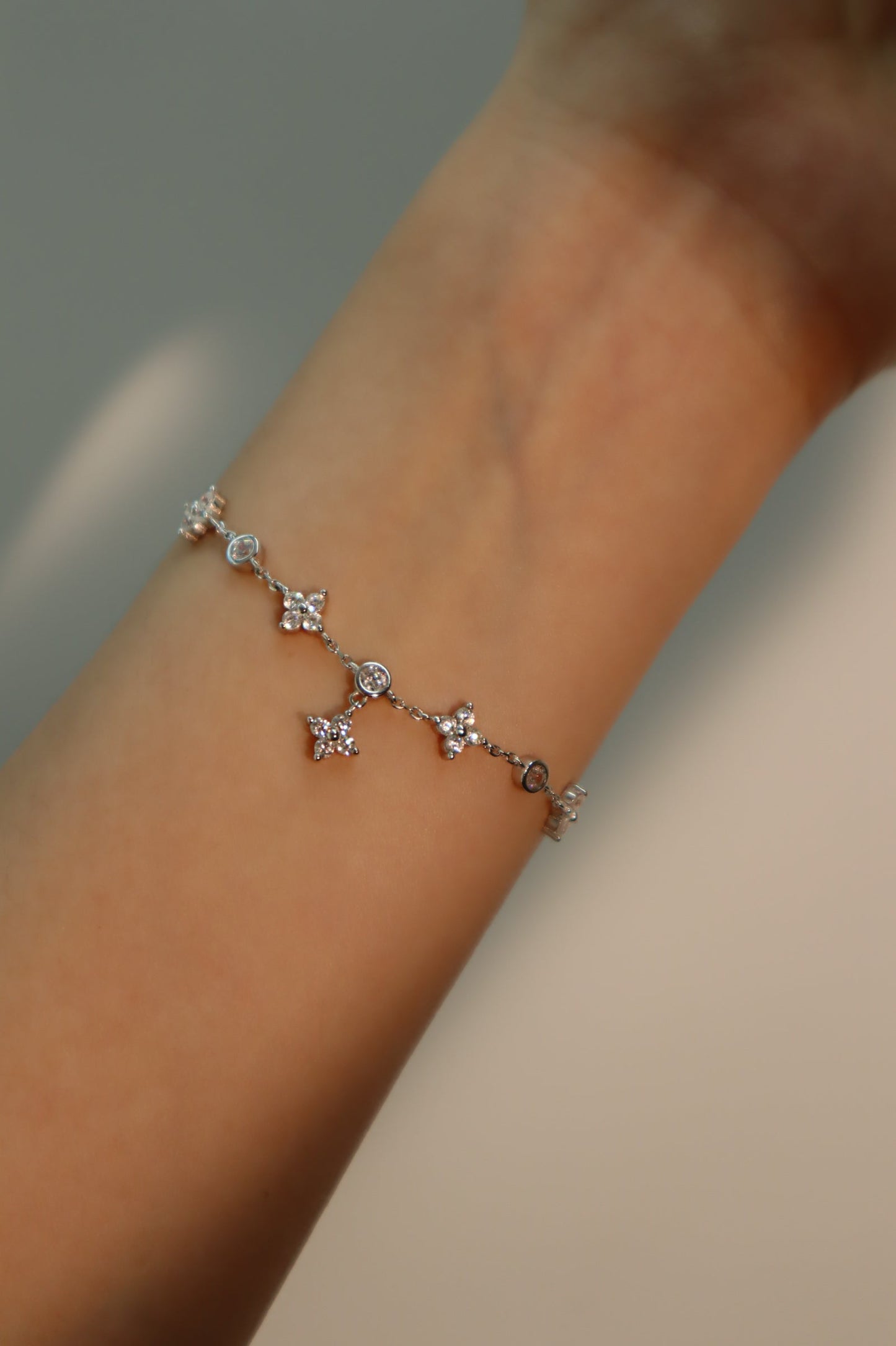 925 Sterling Silver Multi Starlight Petal Bracelet