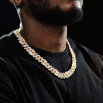 15mm Prong Baguette Curb Chain 18K Gold