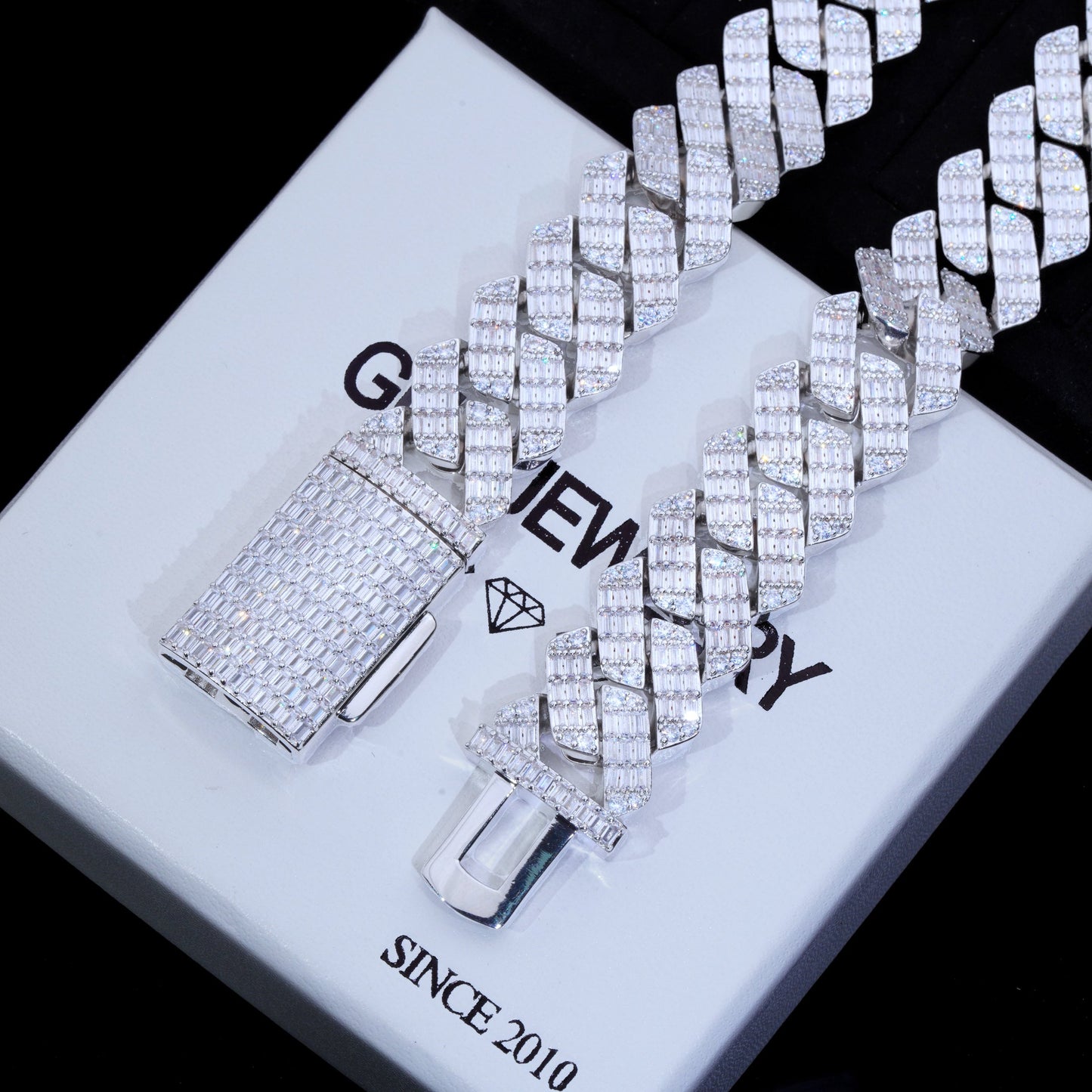20mm Full Baguette Prong Cuban Chain