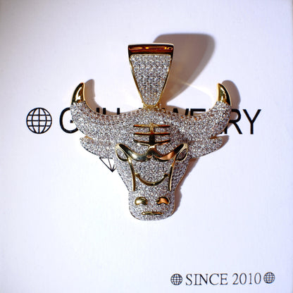 18K Gold-Plated Micro-inlay AAA CZ Bull Head Pendant