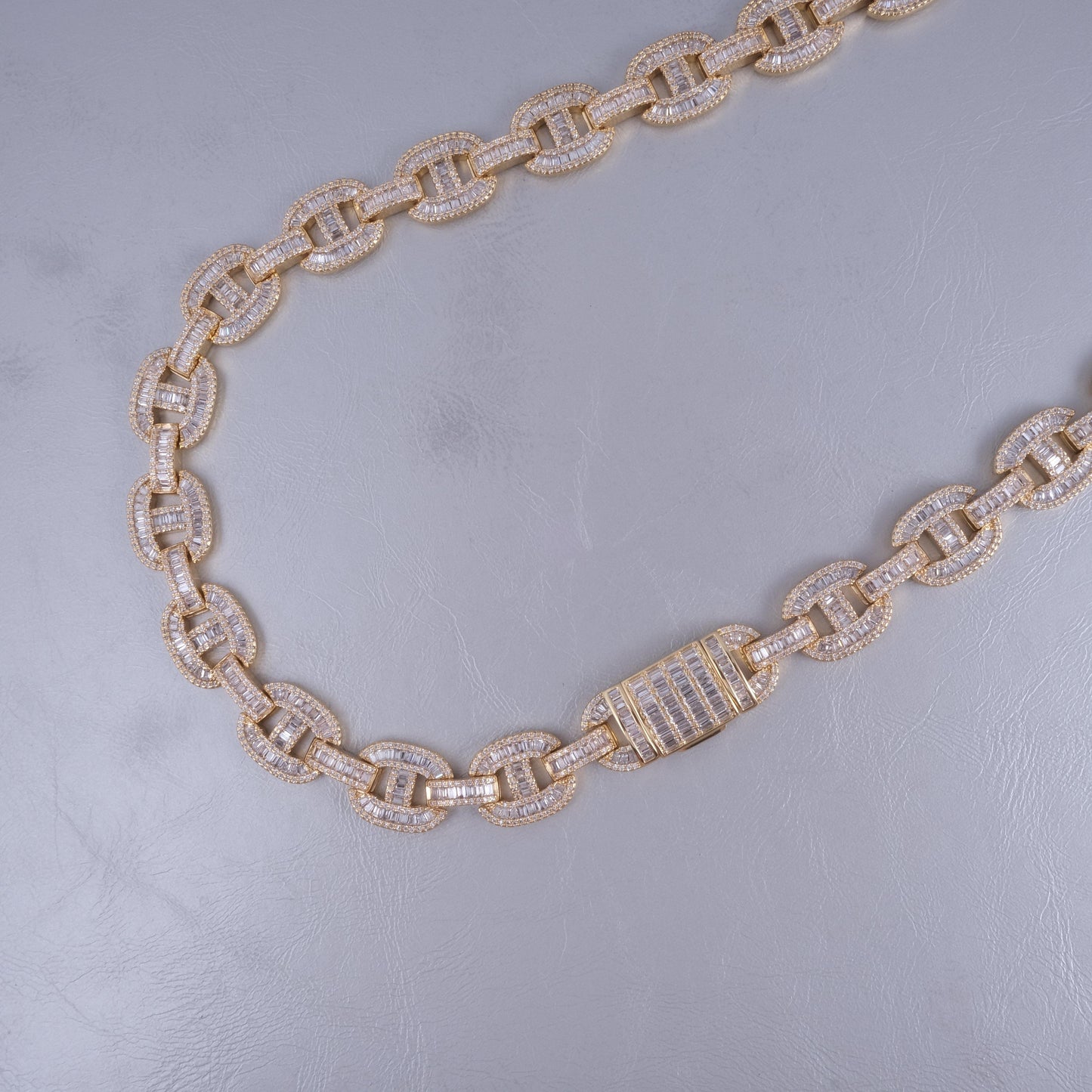 15mm Baguette Mariner Chain 18k Gold