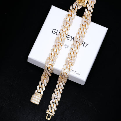 15mm Prong Baguette Curb Chain 18K Gold