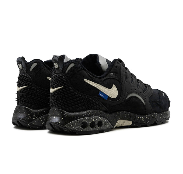 Nike Air Terra "Humara Undefeated Black"