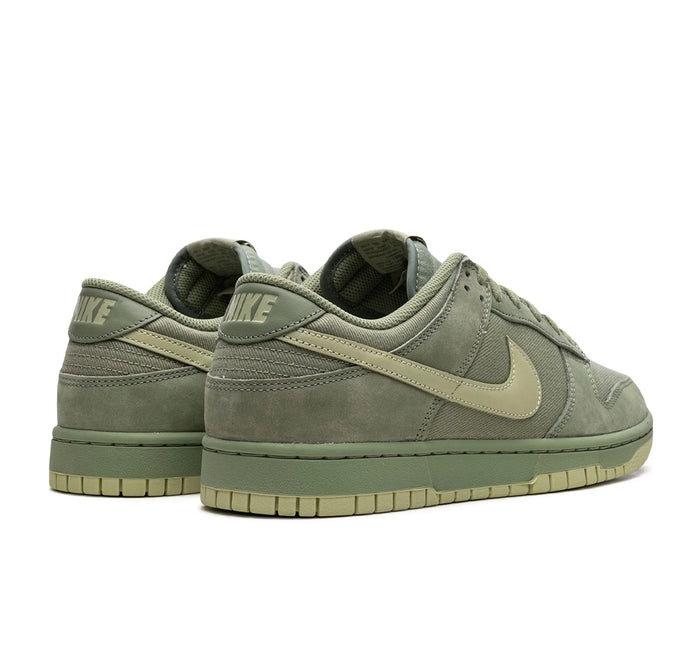 Nike Dunk Low Retro "Premium Oil Green Olive Aura"