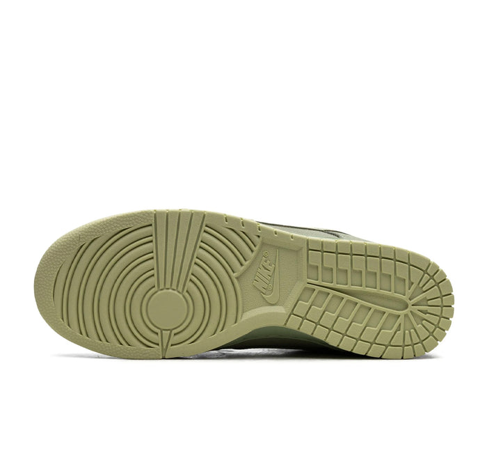 Nike Dunk Low Retro "Premium Oil Green Olive Aura"