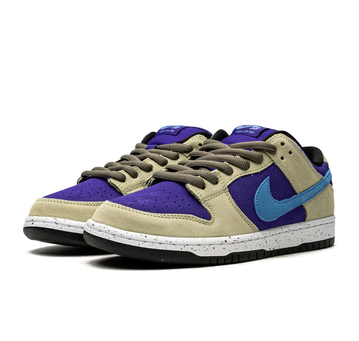 Nike SB Dunk Low "ACG Celadon"