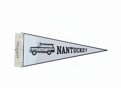 Woody Pennant (White, Navy)